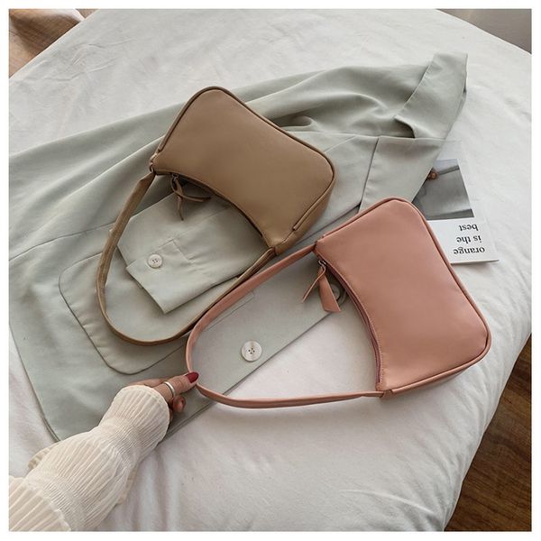 bag korean version new the shoulder tide female handbag fashion underarm simple net of foreign red trade gertx
bag korean version new the shoulder tide female handbag fashion underarm simple net of foreign red trade gertx