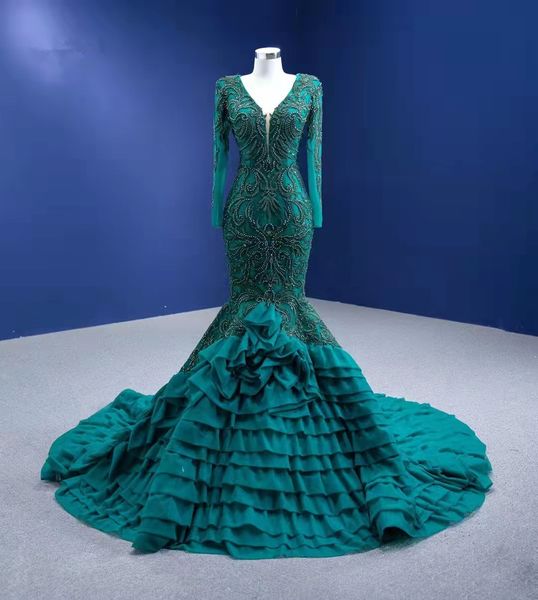 100% real picture green evening dresses sparkling sequins major beaded formal prom party gown v neck long sleeves tiered tulle robe de sorie, Black;red
100% real picture green evening dresses sparkling sequins major beaded formal prom party gown v neck long sleeves tiered tulle robe de sorie, Black;red