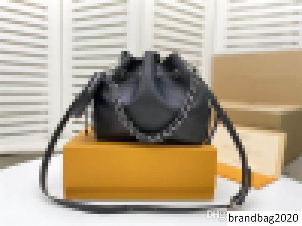 petit noe bella drawstring shoulder bag bucket bag in mahina calf leather with perforated pattern drawstring bags black size: 25*25*20 cm
petit noe bella drawstring shoulder bag bucket bag in mahina calf leather with perforated pattern drawstring bags black size: 25*25*20 cm