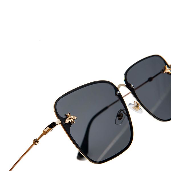 sunglasses retro square women 2021 brand designer bee metal frame oversized glasses fashion female gradient shades oculos uv400, White;black
sunglasses retro square women 2021 brand designer bee metal frame oversized glasses fashion female gradient shades oculos uv400, White;black