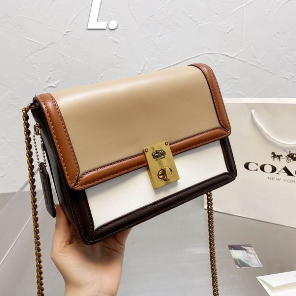 the retro trend of p with gift box and hatton bag has been popular for several years ysj
the retro trend of p with gift box and hatton bag has been popular for several years ysj