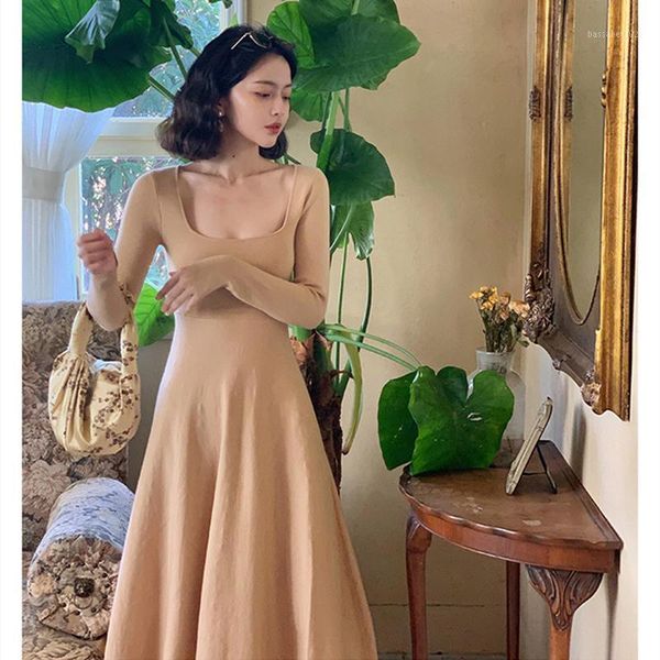 casual dresses 2021 autumn woman sweater dress one-piece long sleeve slim lady square neck knitted vintage elegant midi, Black;gray
casual dresses 2021 autumn woman sweater dress one-piece long sleeve slim lady square neck knitted vintage elegant midi, Black;gray