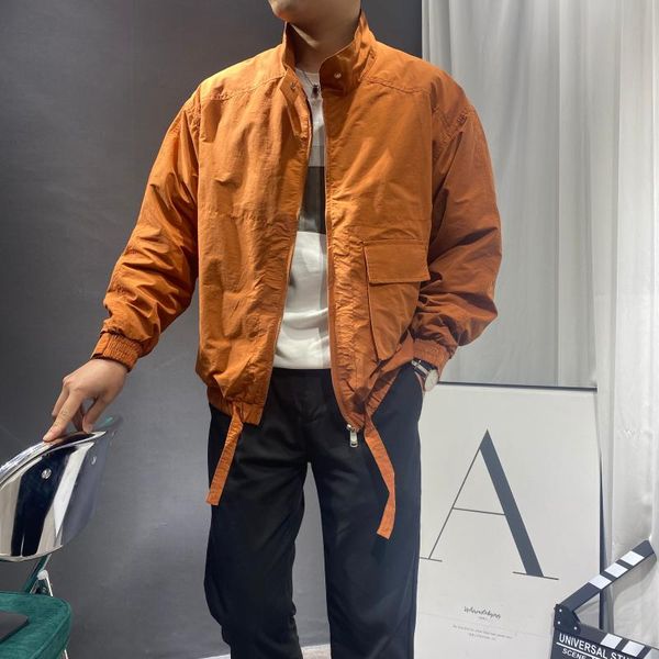 men's jackets 2021 autumn winter men fashion jacket casual windbreaker stand collar overalls bomber streetwear man outwear b323, Black;brown
men's jackets 2021 autumn winter men fashion jacket casual windbreaker stand collar overalls bomber streetwear man outwear b323, Black;brown
