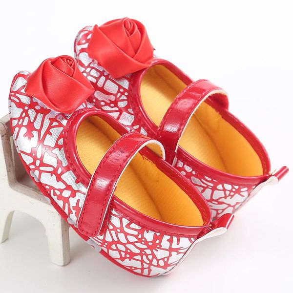 first walkers 0-1 year old female baby fashion pointed striped spring and autumn toddler shoes
first walkers 0-1 year old female baby fashion pointed striped spring and autumn toddler shoes