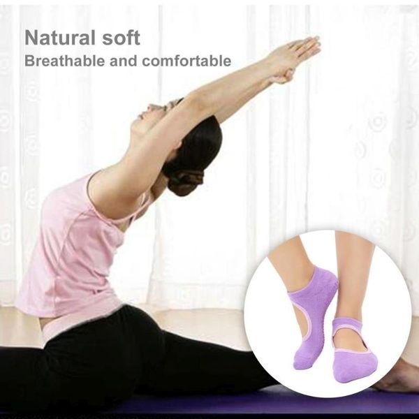 pair women yoga socks invisible non-slip cotton breathable backless ballet dance pilates ankle sports for workout, Black
pair women yoga socks invisible non-slip cotton breathable backless ballet dance pilates ankle sports for workout, Black