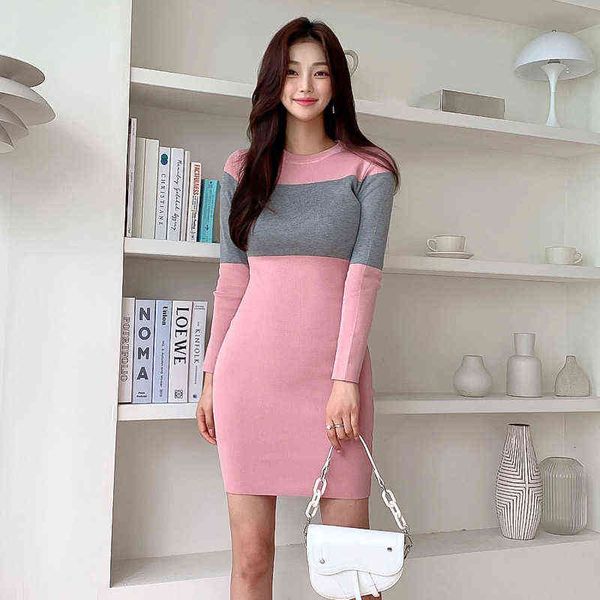 casual dresses 2022 korean autumn and winter slim fit stitching contrast knitted dr's bag hip skirt, Black;gray
casual dresses 2022 korean autumn and winter slim fit stitching contrast knitted dr's bag hip skirt, Black;gray