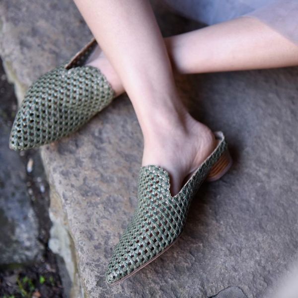 slippers artmu original low heels hollow-out women slipper outside genuine leather cool 2021 pointed handmade 249-2, Black
slippers artmu original low heels hollow-out women slipper outside genuine leather cool 2021 pointed handmade 249-2, Black