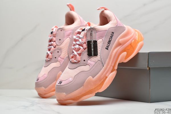 triple s designer shoes men luxury designers sneaker women platform leather casual shoe low lace up sneakers with clear sole new trainers ba
triple s designer shoes men luxury designers sneaker women platform leather casual shoe low lace up sneakers with clear sole new trainers ba