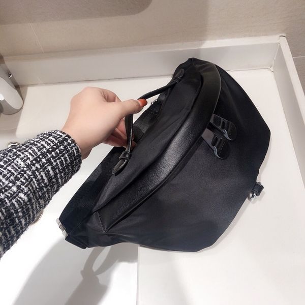 2020 new printed shoulder bag leather fashion casual backpack schoolbag handbag messenger bag860
2020 new printed shoulder bag leather fashion casual backpack schoolbag handbag messenger bag860