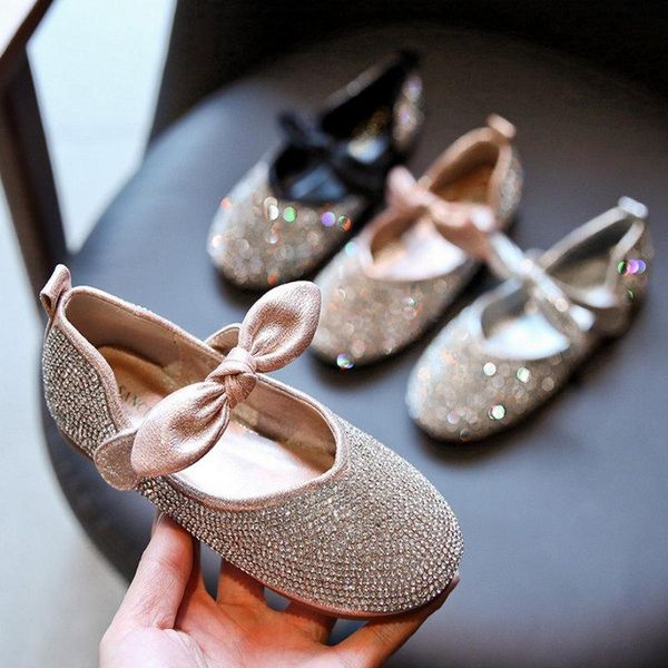 spring autumn children kids girsl sandals flat soft princess girls dance shoes leather dress rhinestones casual, Black;red
spring autumn children kids girsl sandals flat soft princess girls dance shoes leather dress rhinestones casual, Black;red