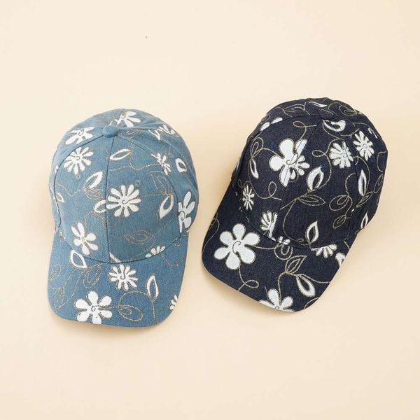 korean jeans printed bent brim baseball cap women's spring and summer fashionable outdoor sunscreen, Blue;gray
korean jeans printed bent brim baseball cap women's spring and summer fashionable outdoor sunscreen, Blue;gray