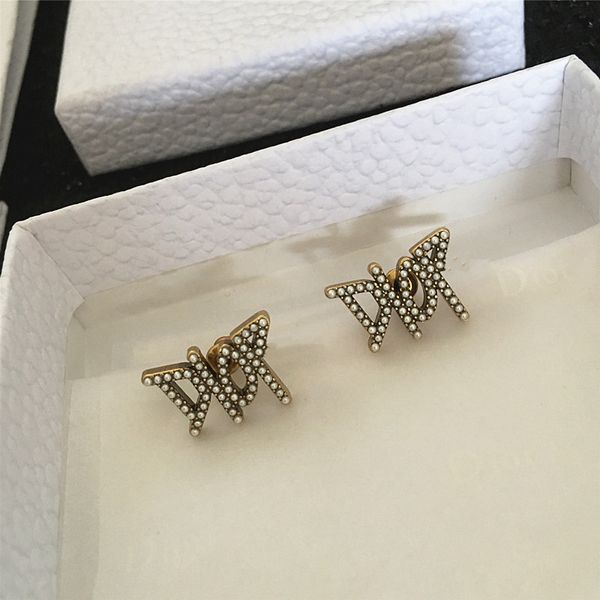 new s925 silver needle pearl earrings simple fashion versatile earrings fashion sale, Golden;silver
new s925 silver needle pearl earrings simple fashion versatile earrings fashion sale, Golden;silver