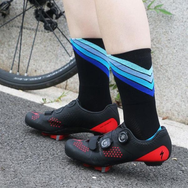 sports socks professional breathable cycling running middle length casual nylon stocking for men women non-slip striped size l, Black
sports socks professional breathable cycling running middle length casual nylon stocking for men women non-slip striped size l, Black