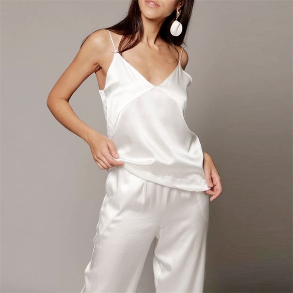 hechan white black satin pajamas women v neck spaghetti strap loose pants intimate lingerie female set homewear casual 210320, Black;red
hechan white black satin pajamas women v neck spaghetti strap loose pants intimate lingerie female set homewear casual 210320, Black;red