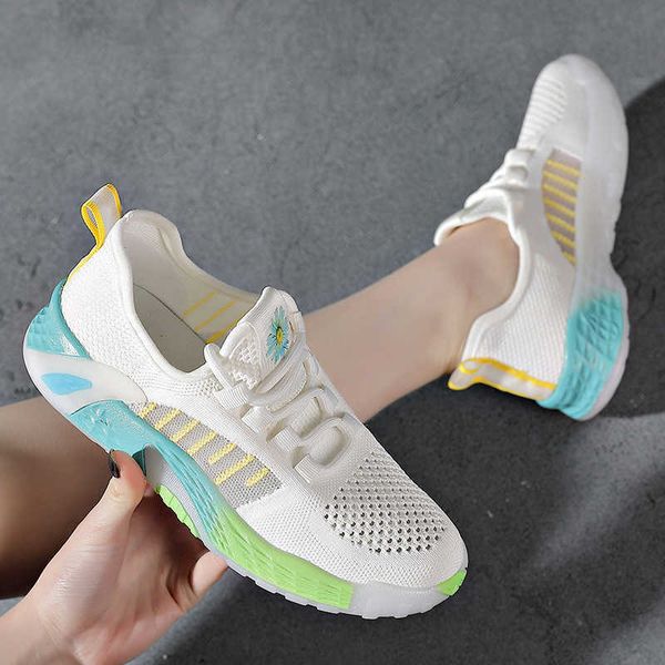2021 korean versatile sports breathable women's single shoes shallow lace up small white flying weaving casual father women
2021 korean versatile sports breathable women's single shoes shallow lace up small white flying weaving casual father women