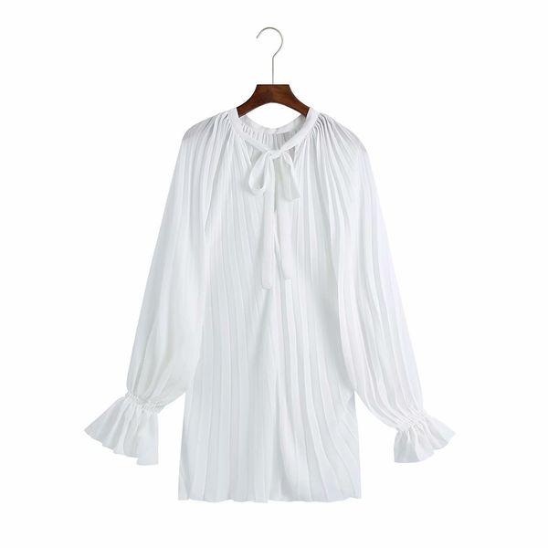 elegant solid chiffon flare sleeve v-neck split long shirt summer cute white female blouse streetwear 210521
elegant solid chiffon flare sleeve v-neck split long shirt summer cute white female blouse streetwear 210521