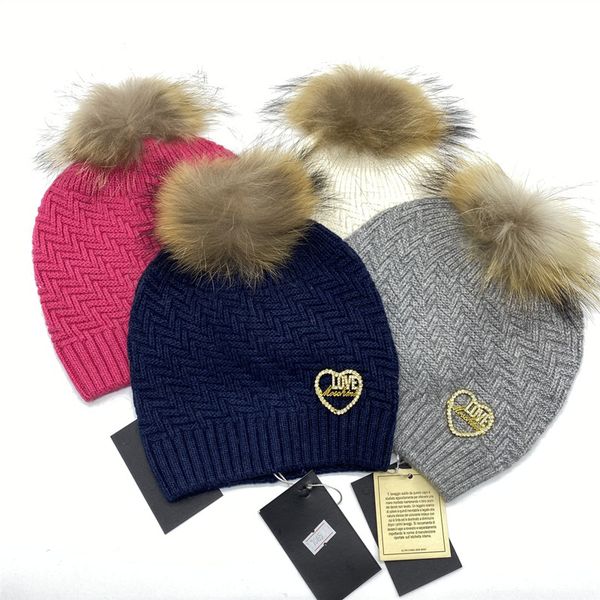 autumn and winter fashion women knitted wool material hat with true fur ball, Blue;gray 
autumn and winter fashion women knitted wool material hat with true fur ball, Blue;gray