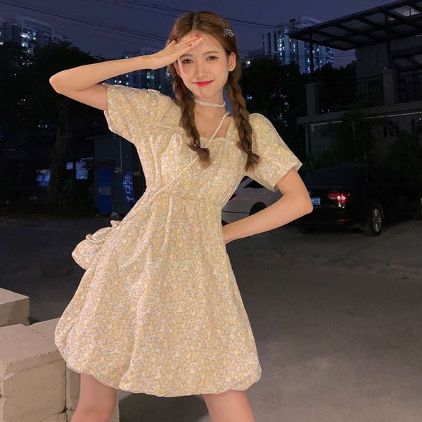 bubble sleeve square neck floral dress women's summer french gentle first love short skirt, Black;gray
bubble sleeve square neck floral dress women's summer french gentle first love short skirt, Black;gray