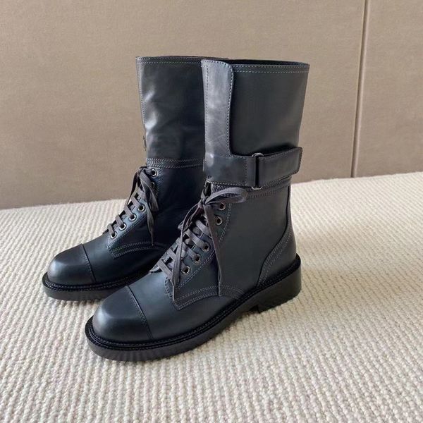 designer high-quality womens boots, new leather thick-soled middle tube, british short metal buckle, low-heeled flat-bottomed fashion shoes,, Black
designer high-quality womens boots, new leather thick-soled middle tube, british short metal buckle, low-heeled flat-bottomed fashion shoes,, Black
