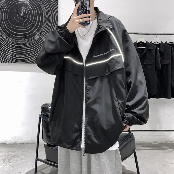 men's jackets 2021 fashion reflective design bomber loose plus size american street pilot jacket, Black;brown
men's jackets 2021 fashion reflective design bomber loose plus size american street pilot jacket, Black;brown