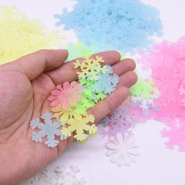 wall stickers 50pcs 3d snowflake glow in dark luminous fluorescent plastic sticker home decor wallpaper special festivel
wall stickers 50pcs 3d snowflake glow in dark luminous fluorescent plastic sticker home decor wallpaper special festivel