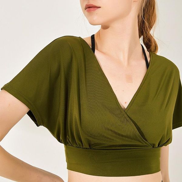fashion big v-neck loose sports dance clothes high waist yoga running fitness outfit
fashion big v-neck loose sports dance clothes high waist yoga running fitness outfit
