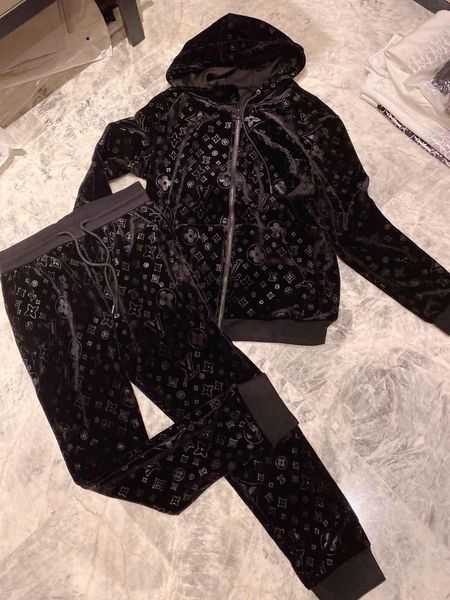 2020 neue marke designer buchstabedrucken herren-pullover anzug sportkleidung anzug herren-jacke-jacke beiläufiges sweatshirt mit kapuze läu, Gray
2020 neue marke designer buchstabedrucken herren-pullover anzug sportkleidung anzug herren-jacke-jacke beiläufiges sweatshirt mit kapuze läu, Gray