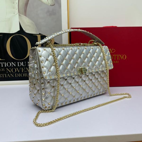 evening bags 30cm diamond chain bag cowhide leather rivet luxury shoulder diagonal portable large square women 2021
evening bags 30cm diamond chain bag cowhide leather rivet luxury shoulder diagonal portable large square women 2021