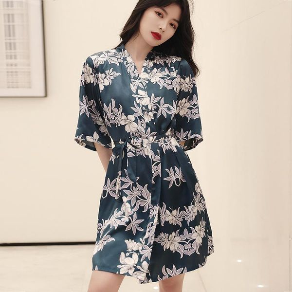women's sleepwear faux silk flower robe set summer soft kimono gown short sleeve bathrobe female casual nightgown home clothing, Black;red
women's sleepwear faux silk flower robe set summer soft kimono gown short sleeve bathrobe female casual nightgown home clothing, Black;red