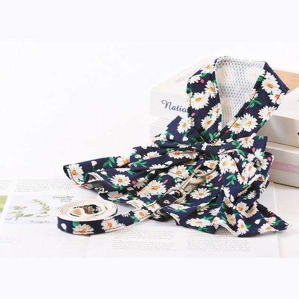 dog collars & leashes 2021 pet harness vest collar outdoor walking flower shirt lead leash set for puppy dogs korean style 
dog collars & leashes 2021 pet harness vest collar outdoor walking flower shirt lead leash set for puppy dogs korean style