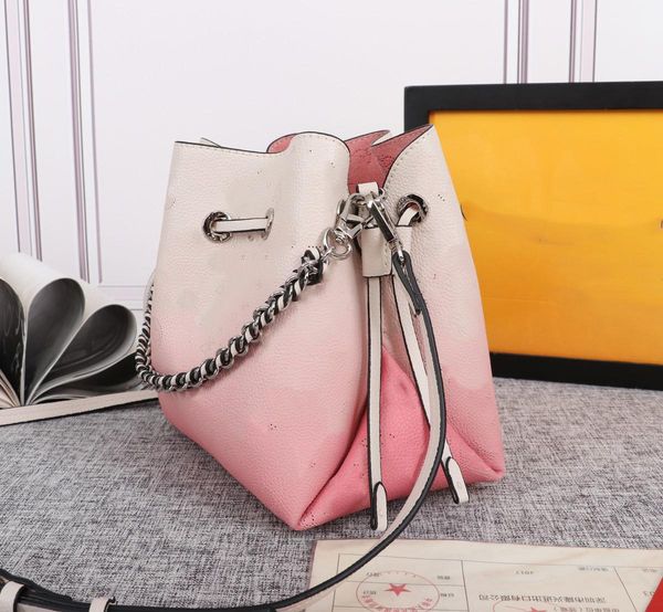 adorable bella bucket bag women canvas mahina genuine calf leather gradient color perforated letter flower handbag purse shoulderbag cross-b, Black;red
adorable bella bucket bag women canvas mahina genuine calf leather gradient color perforated letter flower handbag purse shoulderbag cross-b, Black;red