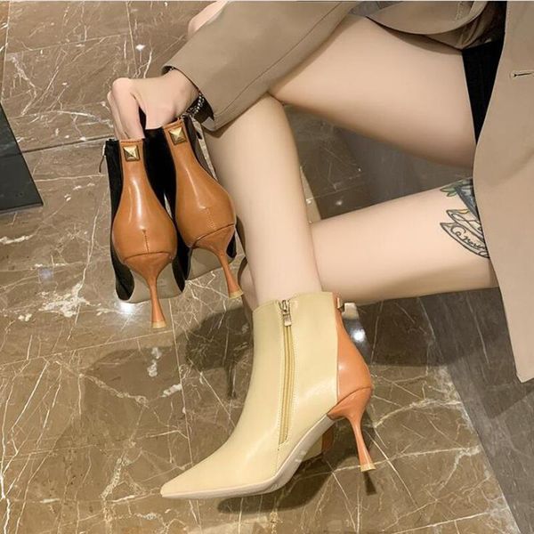 boots ankle women shoes fashion high-heeled color pu winter 2021 style short fur warm d675, Black
boots ankle women shoes fashion high-heeled color pu winter 2021 style short fur warm d675, Black