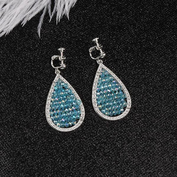 clip-on & screw back elegant temperament silver teardrop crystal twine clip on earrings no pierced for women wedding party ear fashion jewel
clip-on & screw back elegant temperament silver teardrop crystal twine clip on earrings no pierced for women wedding party ear fashion jewel