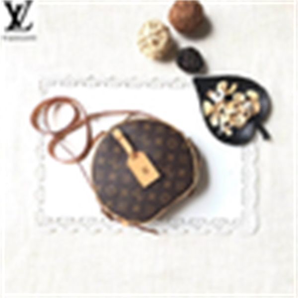 shoulder handbags brand cross designer luxury totes q6az m52294 boite bags chapeau handles souple bags round evening cake bag body bag
shoulder handbags brand cross designer luxury totes q6az m52294 boite bags chapeau handles souple bags round evening cake bag body bag