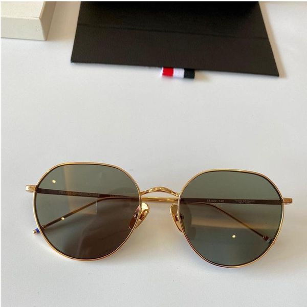 sunglasses 2021 thom brand design classic round titanium ultralight uv protection tbx914 men women sun glasses with original box, White;black
sunglasses 2021 thom brand design classic round titanium ultralight uv protection tbx914 men women sun glasses with original box, White;black