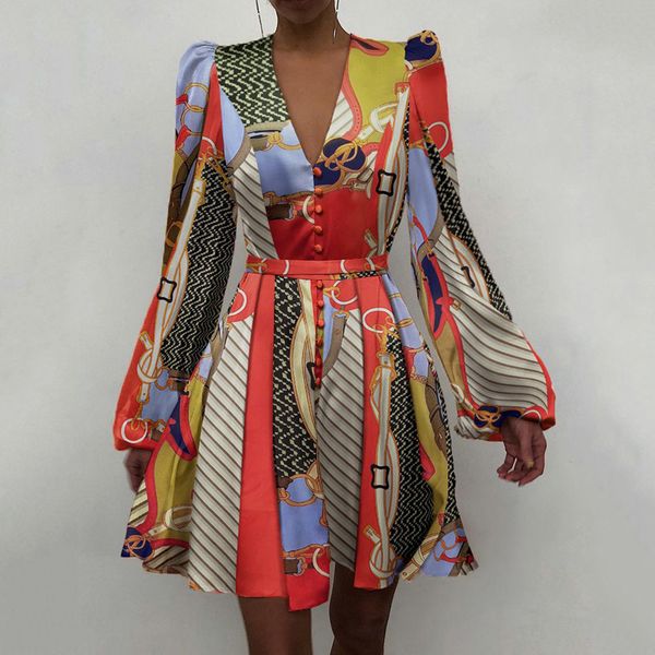 2021 spring stain dress women mini v-neck tunic high waist a line lantern long sleeve floral print vintage streetwear, White
2021 spring stain dress women mini v-neck tunic high waist a line lantern long sleeve floral print vintage streetwear, White