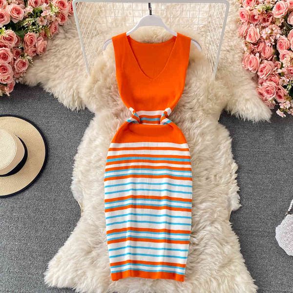 two piece dress 2021 new summer women knitted multi-color striped stretch bodycon v-neck sleeveless tight fit casual streetwe, White
two piece dress 2021 new summer women knitted multi-color striped stretch bodycon v-neck sleeveless tight fit casual streetwe, White