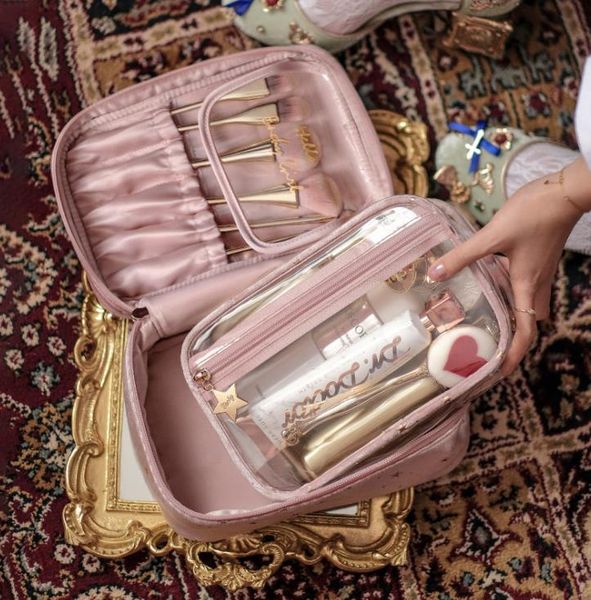 new velvet cosmetic bag portable large capacity classical european small fragrance travel wash storage handbag
new velvet cosmetic bag portable large capacity classical european small fragrance travel wash storage handbag