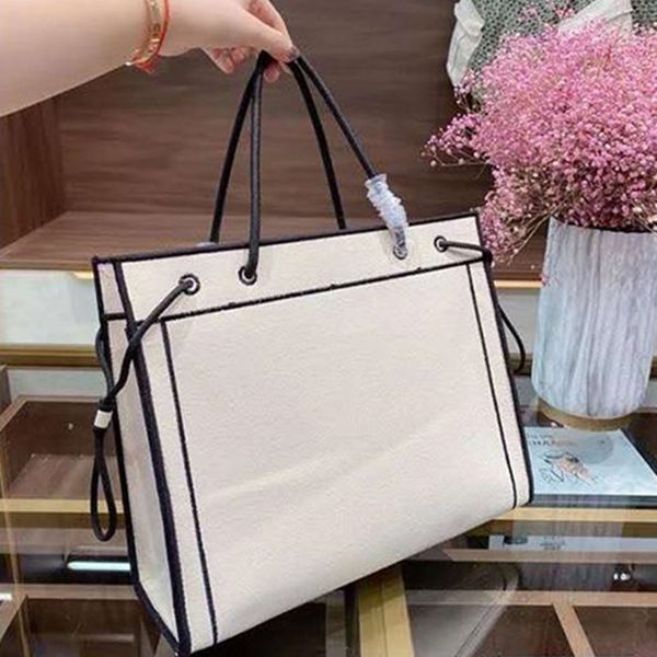2021 luxury fashion handheld shopping bag big designer printed embroidered canvas one shoulder crossbody
2021 luxury fashion handheld shopping bag big designer printed embroidered canvas one shoulder crossbody