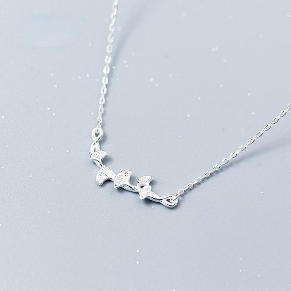 fashion fresh girl gingko leaf pendant necklace korean simple silver plated clavicle chain suitable for charm lady party jewelry chokers, Golden;silver
fashion fresh girl gingko leaf pendant necklace korean simple silver plated clavicle chain suitable for charm lady party jewelry chokers, Golden;silver