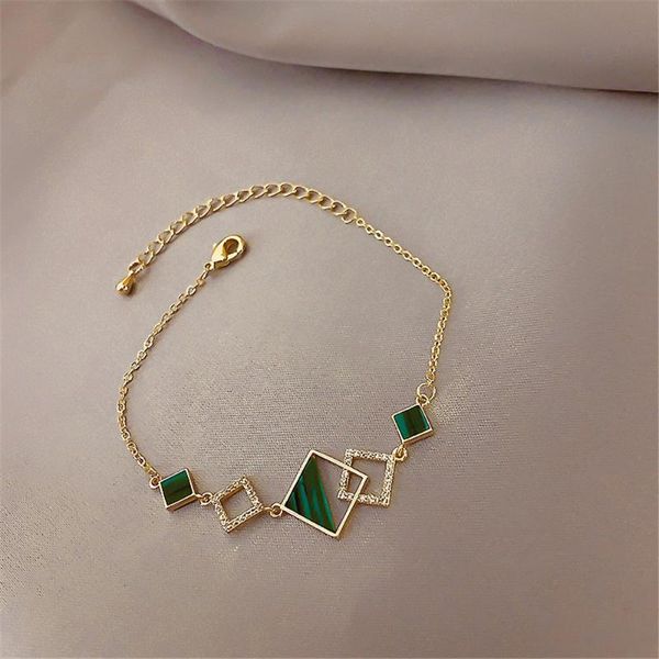 charm bracelets gold plating temperament flash rhinestone square bracelet female simple girlfriends couple 2021 2022 valentine's day, Golden;silver
charm bracelets gold plating temperament flash rhinestone square bracelet female simple girlfriends couple 2021 2022 valentine's day, Golden;silver