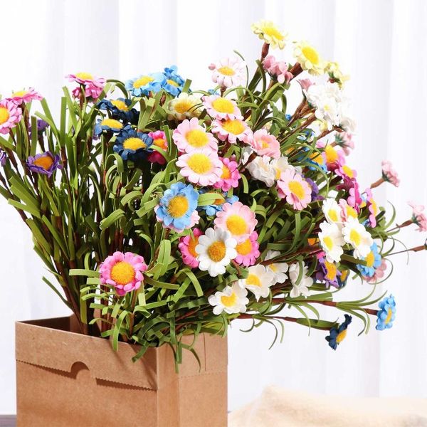 1bundle artificial daisies decorative flowers party wedding decoration home decor mini pe rubber wild chrysanthemum 2021 & wreaths
1bundle artificial daisies decorative flowers party wedding decoration home decor mini pe rubber wild chrysanthemum 2021 & wreaths