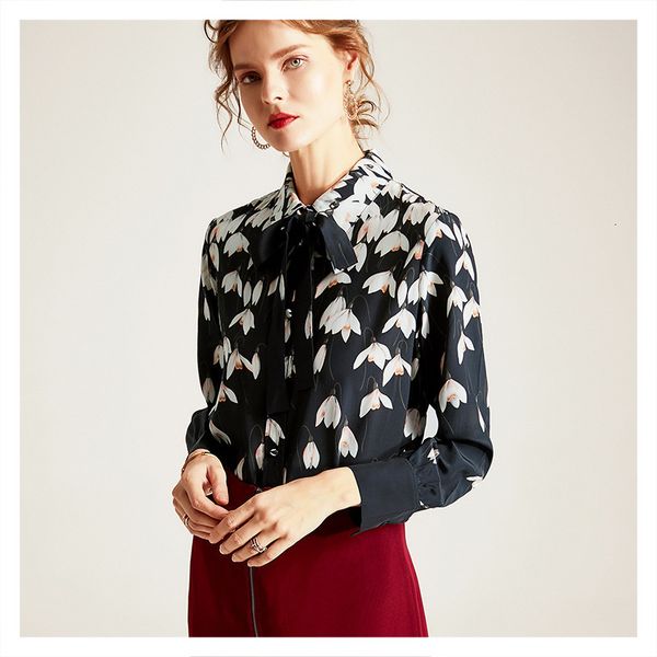 blouses 2021 fashion lapel long sleeve printed neckline ribbon silk women's shirt, White
blouses 2021 fashion lapel long sleeve printed neckline ribbon silk women's shirt, White