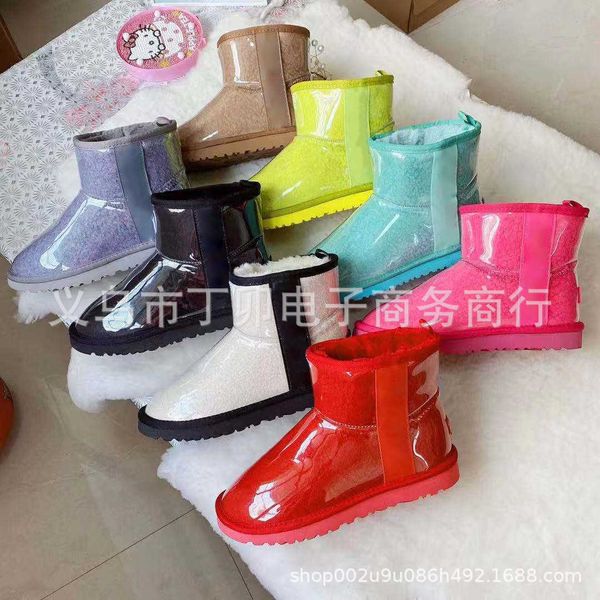 2020 transparent jelly snow boots men's and women's new winter fur integrated short tube bright face warm boots large, Black
2020 transparent jelly snow boots men's and women's new winter fur integrated short tube bright face warm boots large, Black
