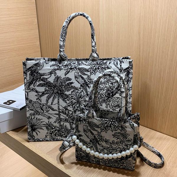 duffel bags fashion shoulder women canvas bag embroidery large capacity tote portable shopping crossbody handbag small
duffel bags fashion shoulder women canvas bag embroidery large capacity tote portable shopping crossbody handbag small