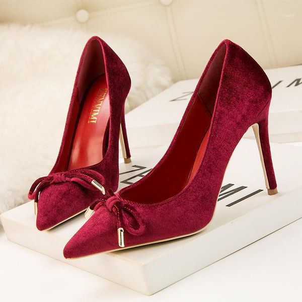 dress shoes banquet high-heeled women stilettos shallow mouth solid color pointed thin bow pumps ladies party, Black
dress shoes banquet high-heeled women stilettos shallow mouth solid color pointed thin bow pumps ladies party, Black