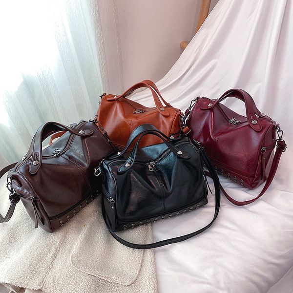 leather womens shoulder bag luxury design ladies messenger bag brand female handbag party bag girl bags 2021 new
leather womens shoulder bag luxury design ladies messenger bag brand female handbag party bag girl bags 2021 new