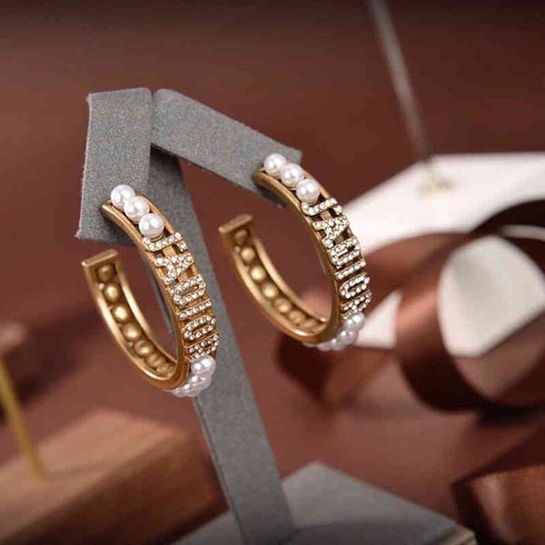 design jewelry 2021 new letter pearl women's high version net red same earrings customized, Silver
design jewelry 2021 new letter pearl women's high version net red same earrings customized, Silver