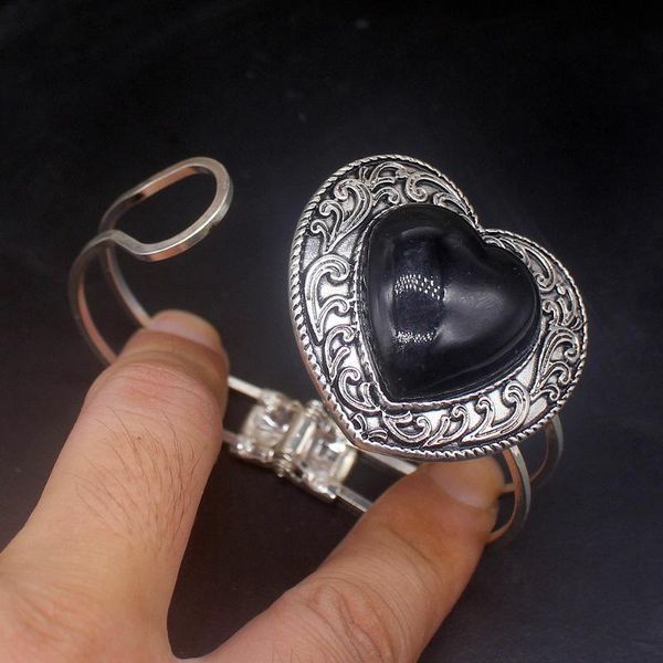 bangle hermosa jewelry heart shape black onyx antique silver color fashion arrival cuff for women 7 inch 20214582
bangle hermosa jewelry heart shape black onyx antique silver color fashion arrival cuff for women 7 inch 20214582