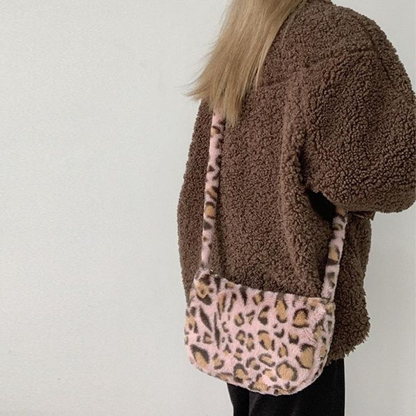 waist bags ins 2021 pink leopard print retro plush messenger mobile phone bag trendy single product shoulder cute girl
waist bags ins 2021 pink leopard print retro plush messenger mobile phone bag trendy single product shoulder cute girl